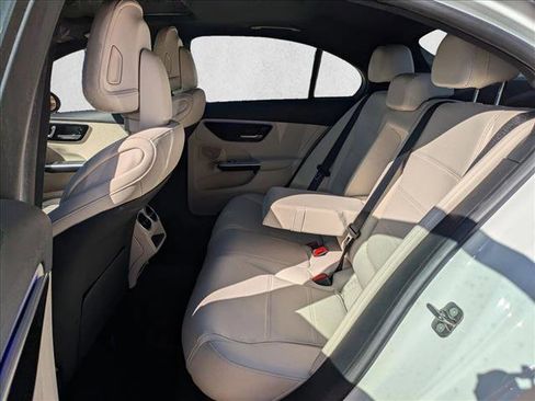 Certified 2025 Mercedes-Benz C 300 Sedan image 17