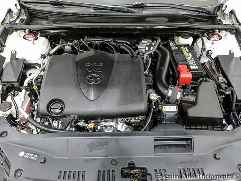 Used 2019 Toyota Avalon Limited FWD image 38