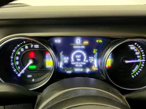 Used 2023 Jeep Wrangler Unlimited w/ Cold Weather Group image 13