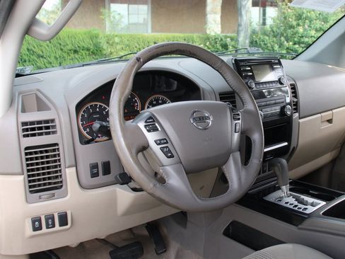 Used 2013 Nissan Titan SV w/ SV Value Truck Pkg image 17