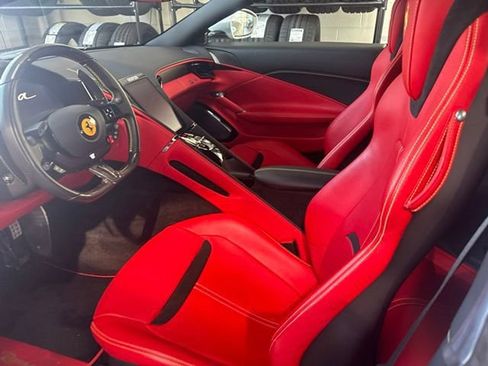 Used 2022 Ferrari Roma RWD image 12
