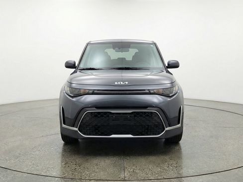 Used 2025 Kia Soul LX w/ LX Technology Package image 2