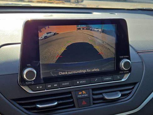 Used 2022 Nissan Altima 2.5 SR image 18