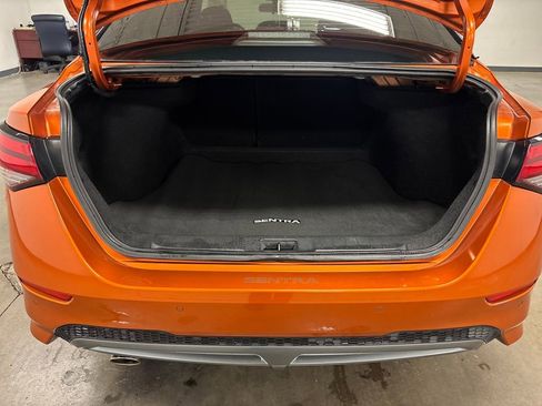 Used 2022 Nissan Sentra SR image 17