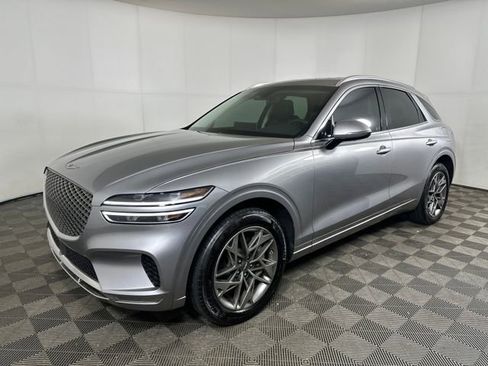 Used 2023 Genesis GV70 2.5T w/ Select Package image 7