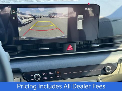 New 2026 Kia Carnival EX FWD image 20