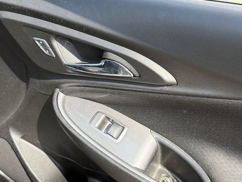 Used 2023 Chevrolet Malibu LT FWD image 38