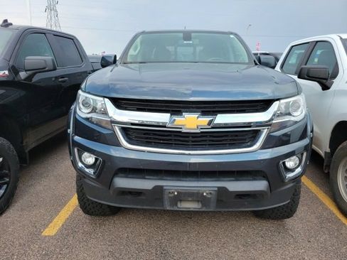 Used 2020 Chevrolet Colorado LT w/ Luxury Package AWD/4WD image 2