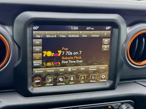 Used 2022 Jeep Gladiator Mojave w/ Trailer Tow Package image 11