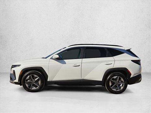 Used 2025 Hyundai Tucson SEL FWD image 9