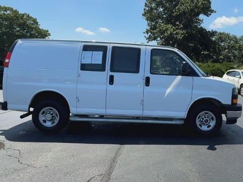Certified 2024 GMC Savana 2500 w/ Driver Convenience Package RWD image 9