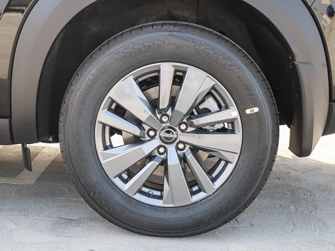 New 2025 Nissan Pathfinder SV FWD image 11