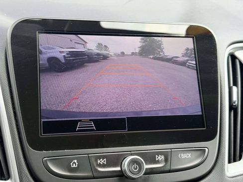 Used 2022 Chevrolet Malibu LT FWD image 27