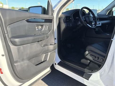Used 2024 Honda Pilot EX-L image 17