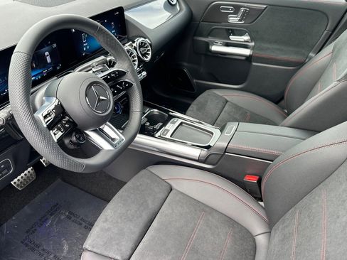 New 2026 Mercedes-Benz GLA 35 AMG 4MATIC image 4