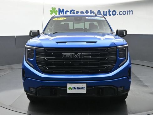 Used 2023 GMC Sierra 1500 Elevation w/ Elevation Premium Package AWD/4WD image 6