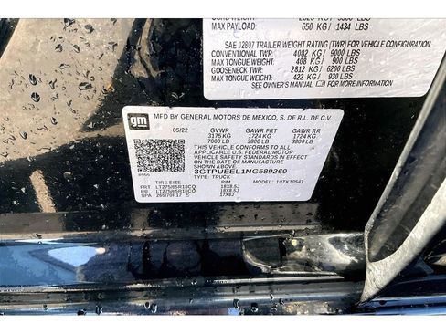 Used 2022 GMC Sierra 1500 AT4 w/ Technology Package AWD/4WD image 32