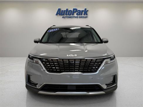 Used 2022 Kia Carnival SX image 2