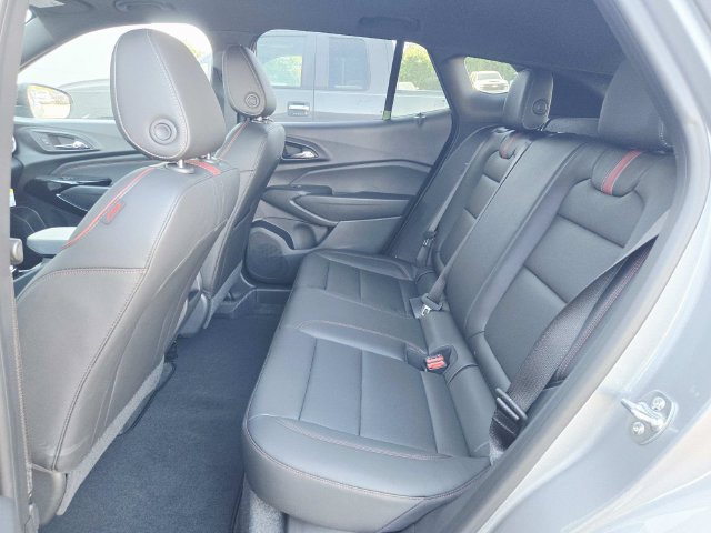 New 2026 Chevrolet Trax RS w/ Sunroof Package FWD image 13