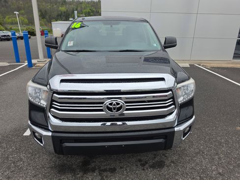Used 2016 Toyota Tundra SR5 w/ TRD Off Road Package AWD/4WD image 9
