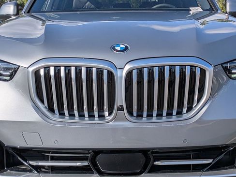 New 2026 BMW X5 sDrive40i image 36