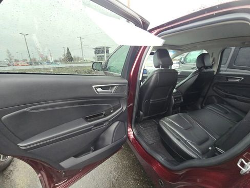 Used 2020 Ford Edge Titanium w/ Equipment Group 301A image 13