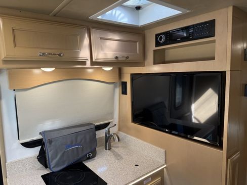 Used 2019 Mercedes-Benz Sprinter 170 image 61