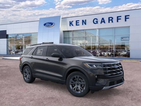 New 2026 Ford Explorer Active w/ Active Comfort Package AWD/4WD image 8