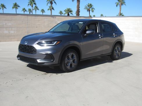 New 2026 Honda HR-V LX image 2