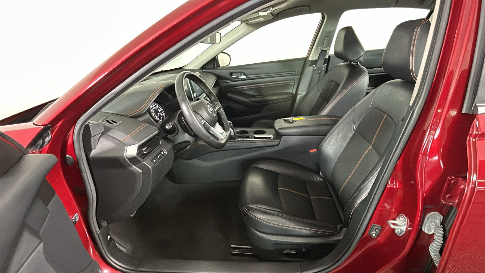 Used 2022 Nissan Altima 2.5 SR FWD image 13