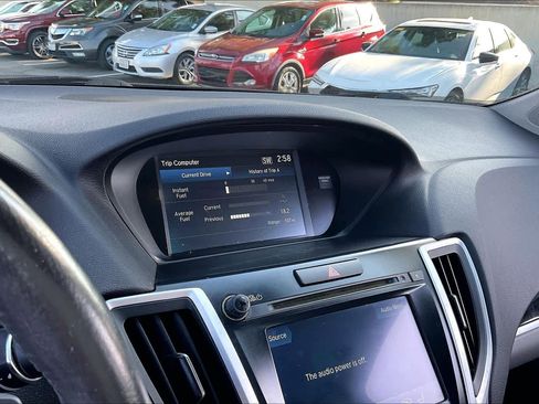 Used 2018 Acura TLX image 23