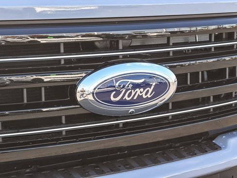 New 2026 Ford F250 Platinum w/ Tremor Off-Road Package AWD/4WD image 14