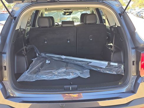 New 2026 Kia Sorento S image 12