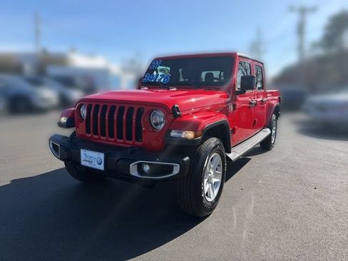 Used 2021 Jeep Gladiator Sport AWD/4WD image 3