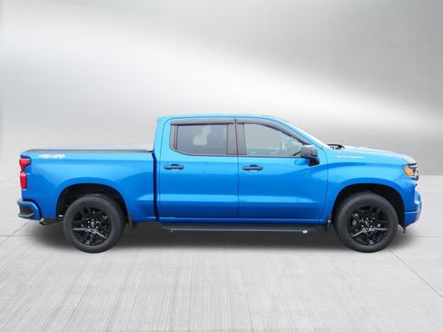 Used 2022 Chevrolet Silverado 1500 Custom AWD/4WD image 8