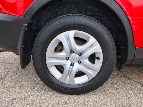Used 2014 Toyota RAV4 LE image 26