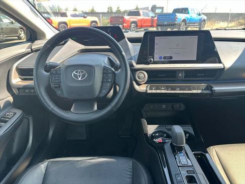Certified 2024 Toyota Prius XLE FWD image 15