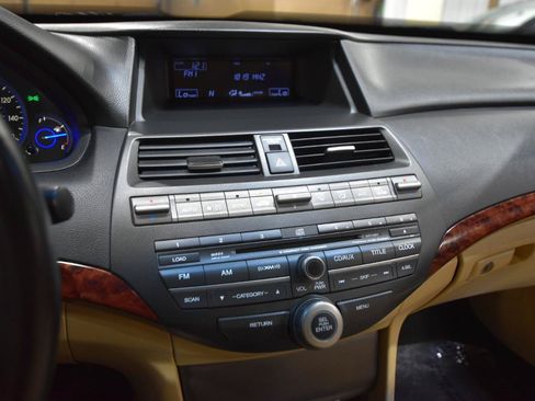 Used 2010 Honda Crosstour EX-L image 18