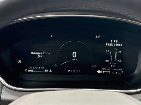 Used 2019 Lincoln Nautilus Select image 23