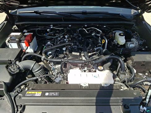 Used 2025 Toyota 4Runner SR5 image 28