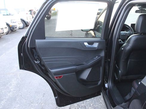 New 2026 Ford Escape ST-Line w/ Tech Pack #1 AWD/4WD image 17