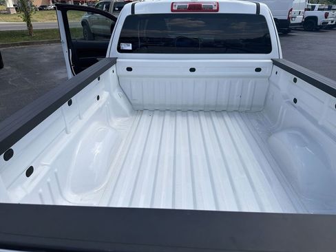 Used 2022 Chevrolet Colorado LT w/ Fleet Safety Package RWD image 21