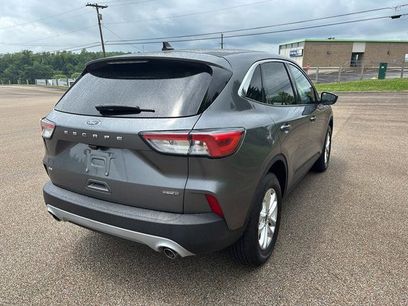 Certified 2022 Ford Escape SE