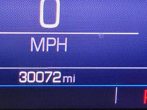 Certified 2023 GMC Acadia SLE w/ Driver Convenience Package image 2