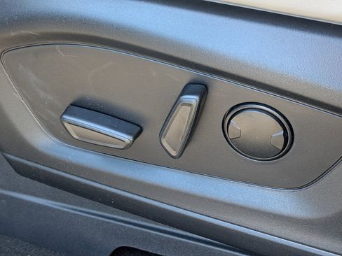 New 2026 Ford Explorer Active w/ Active Comfort Package image 22