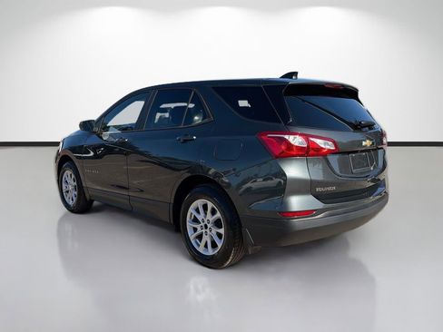 Used 2020 Chevrolet Equinox LS w/ LS Convenience Package AWD/4WD image 5