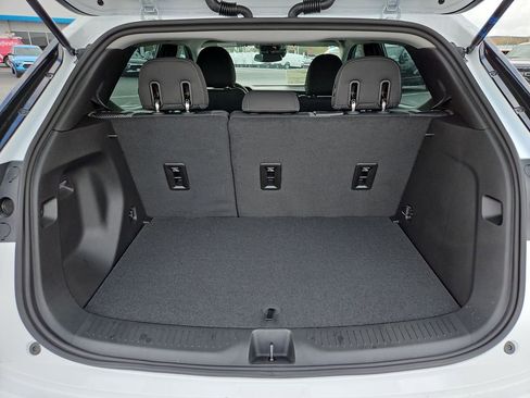 New 2027 Chevrolet Bolt LT w/ Comfort Package FWD image 16