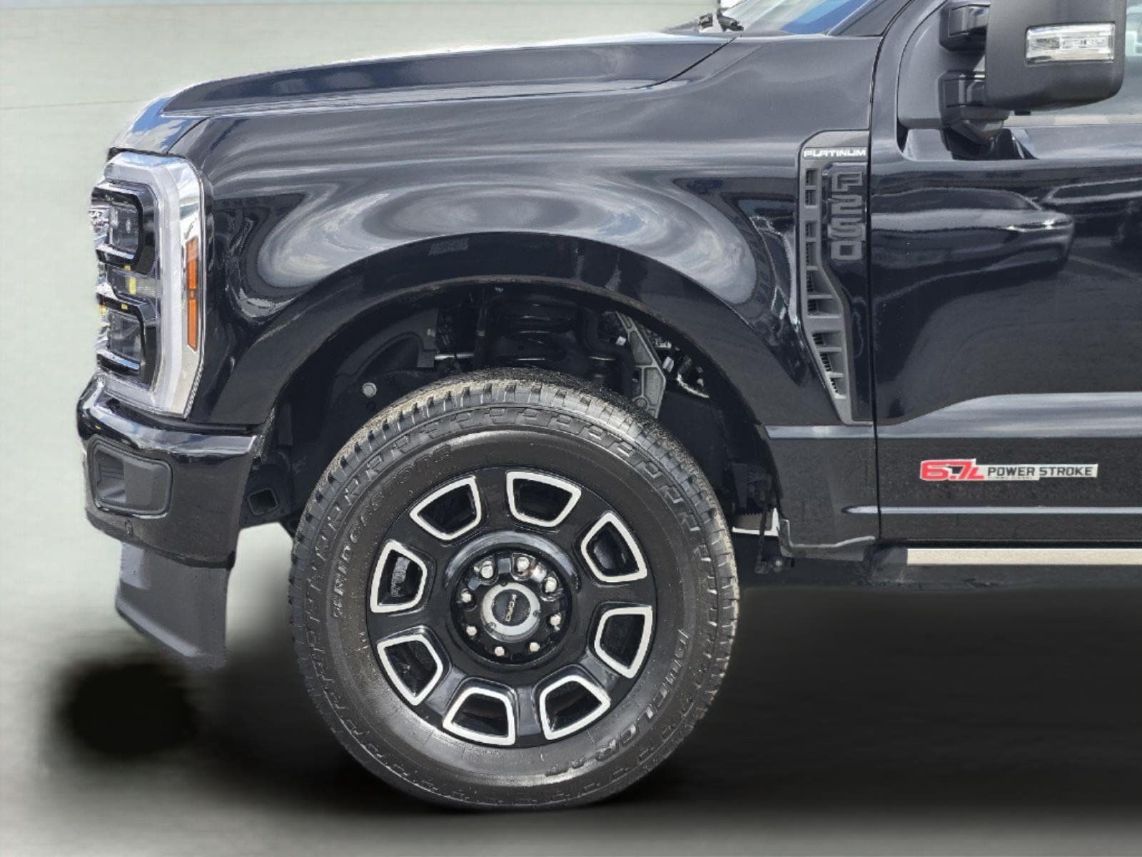 Certified 2025 Ford F250 Platinum AWD/4WD image 9