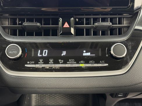 Used 2023 Toyota Corolla LE image 26