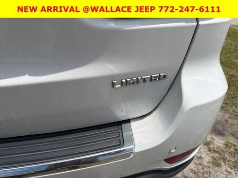 Used 2020 Jeep Grand Cherokee Limited w/ Luxury Group II RWD image 11